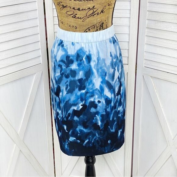 Chicos Watercolor Print Pull On A Line Skirt Blue Small - Picture 1 of 11